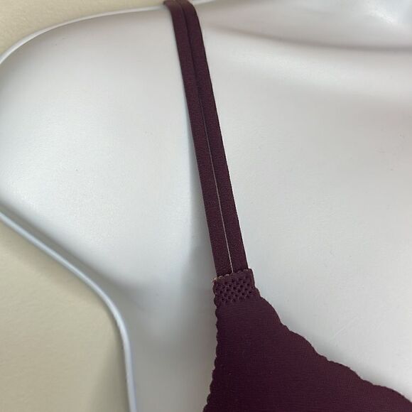 Victoria's Secret Angels Secret Embrace Bra - Picture 6 of 13